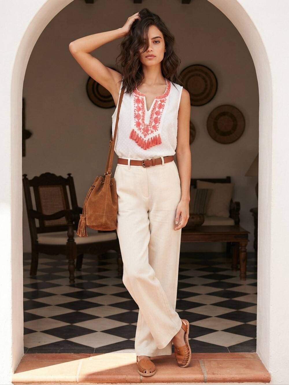 Liz Claiborne White Swiss Dot Sleeveless Top With Coral Beading Tassels. Size 1X
